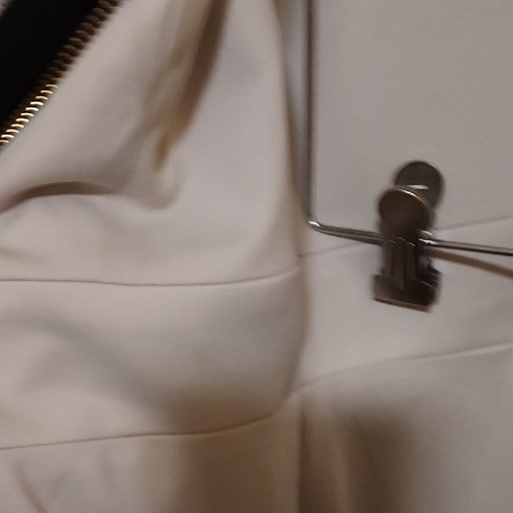 Elegant Sleeveless Beige With Gold and Black Women's Dress Fully Lined Size 10 - Picture 5 of 13